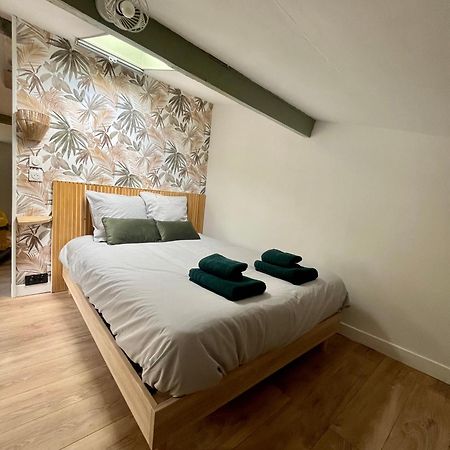 Appartement Sous Les Toits Du Parvis à Niort Extérieur photo